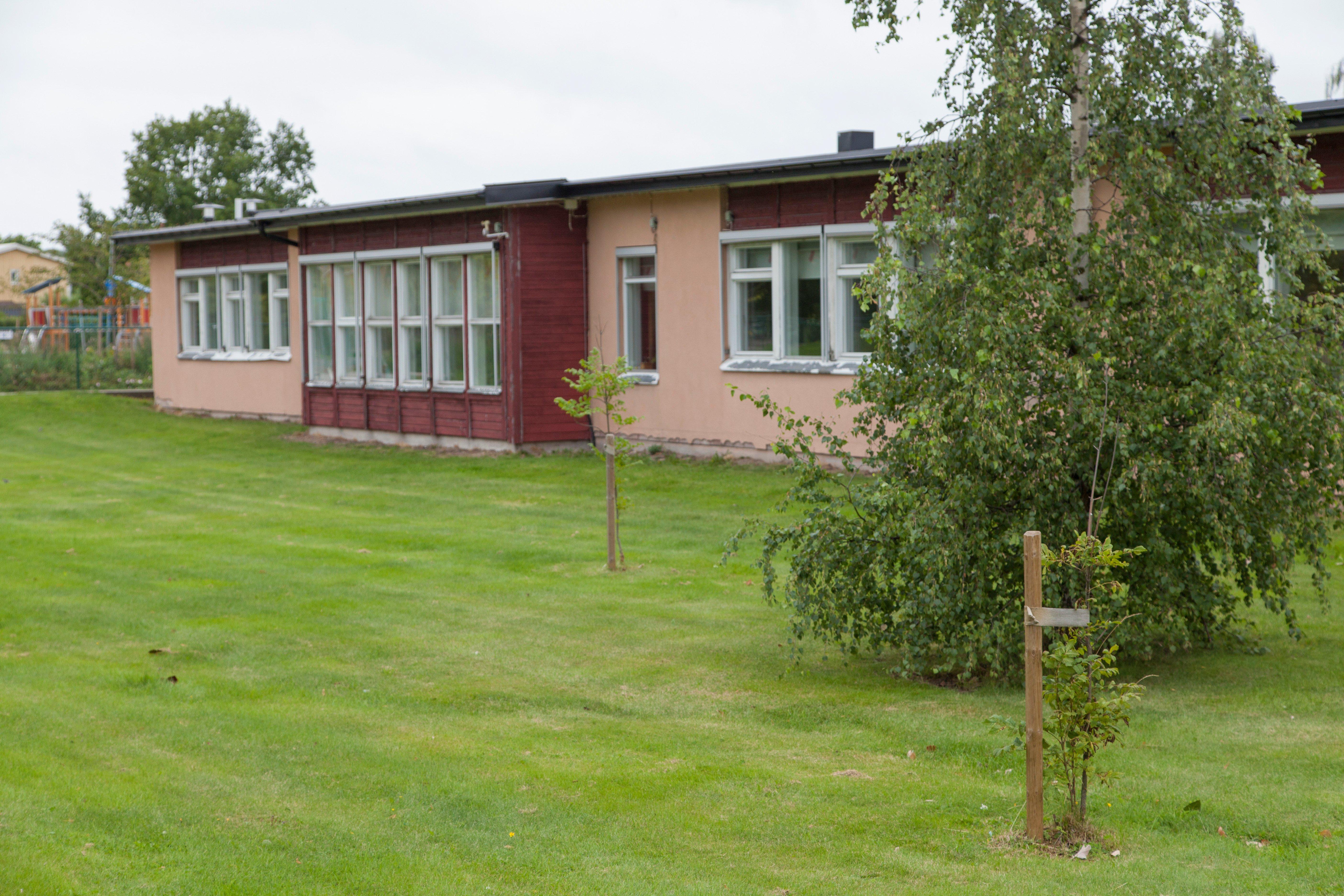 Fasad på Östra skolan.