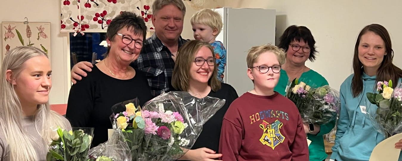 Förskollärarna Maja Sundqvist, Ingela Olsson Ulrika Ranström och Lotta Lisell hyllas som hjältar av familjen Bengtsson-Zarzycka.