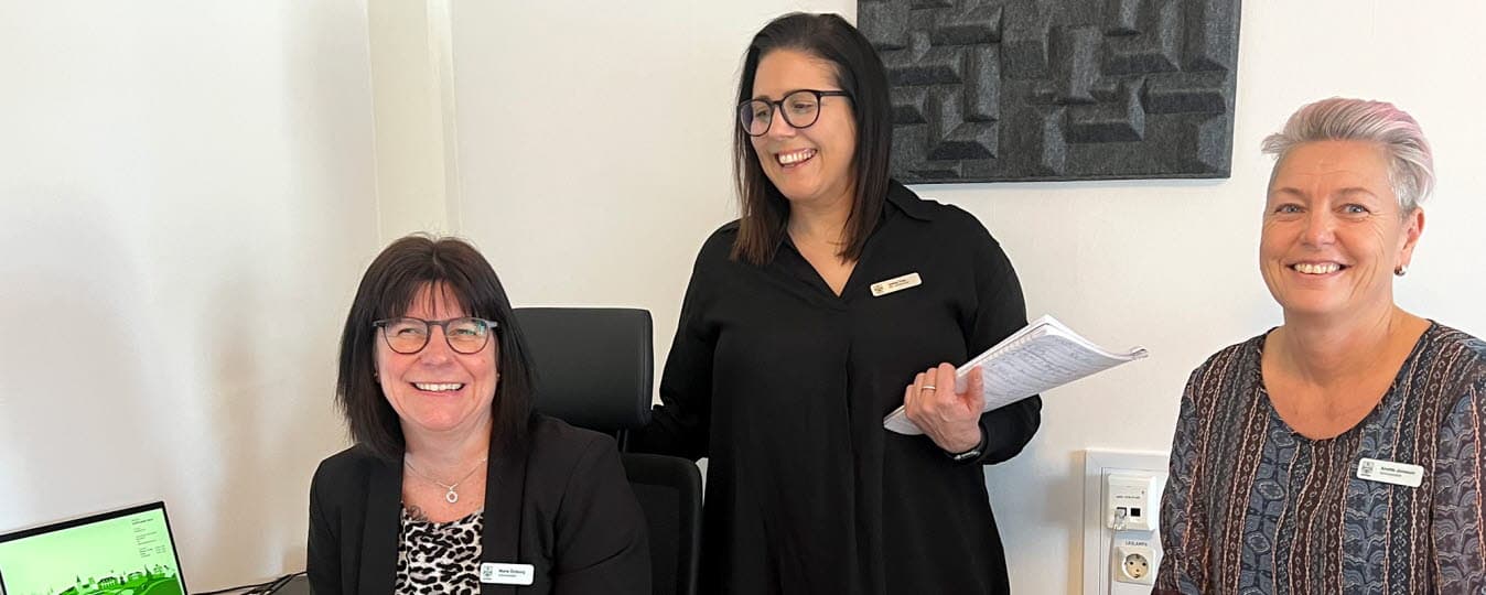 Bemanningsenheten består hittills av från vänster Marie Örnborg, Jenny Fryk och Anette Jonsson. En enhetschef är under rekrytering. 