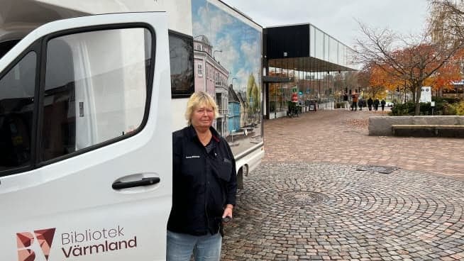 Bokbilen i Sunne med personal.