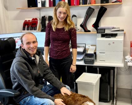 Fridtjof Buck och Ann-Katrin Störmer är specialiserade på värmekläder som drivs av litiumbatterier.