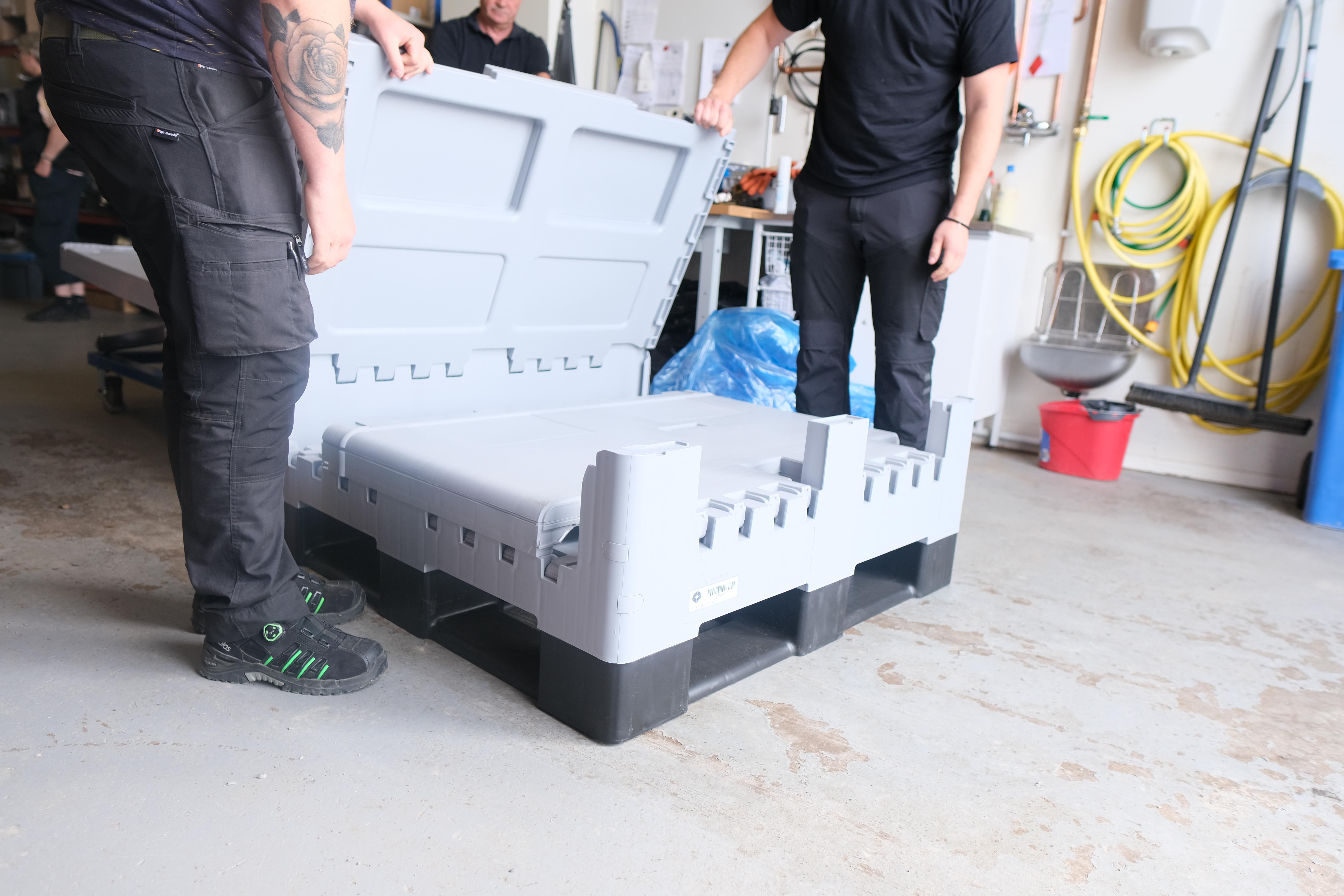 Combo-tanken är en hopfällbar tank.