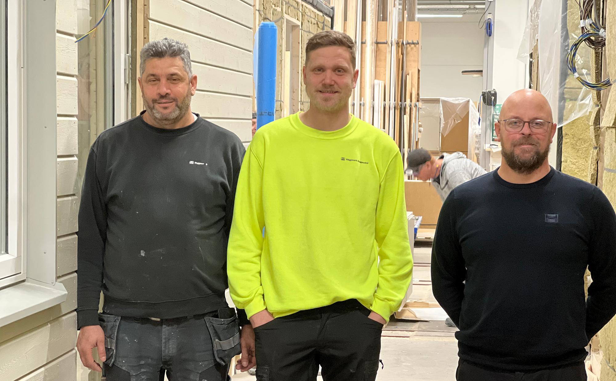Från vänster Hasan Almustafa, Jimmie Larsson och Timmy Olsson, Häggmarks Byggmodul.