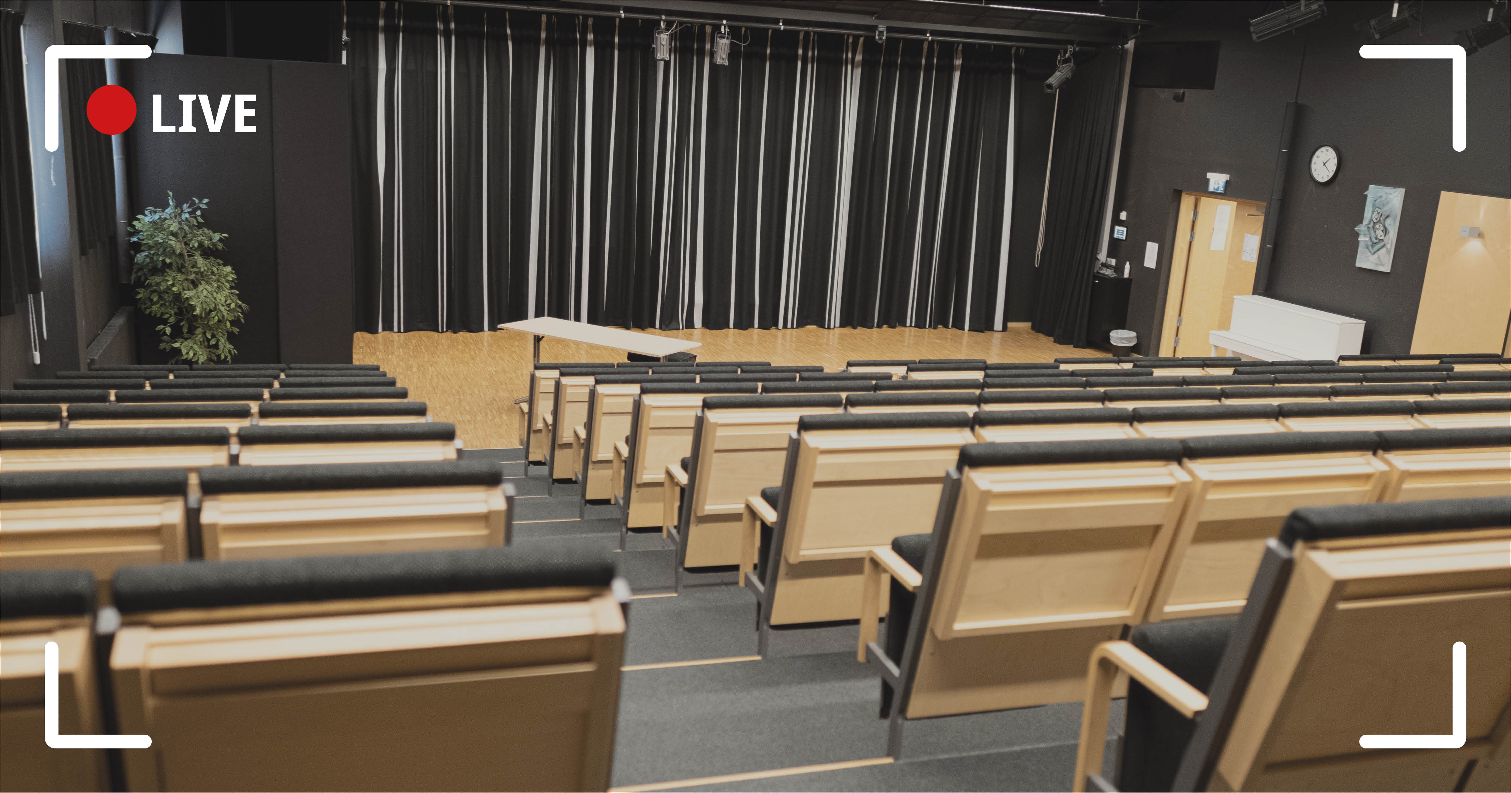 Kommunfullmäktiges sammanträdande hålls i Frykensalen, Sunne bibliotek.