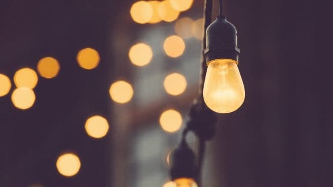 Dekorativ bild av ljusslingor